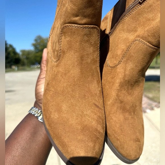 Old Navy Women’s Faux Suede Western Ankle Booties‎ Size 10 Bourbon - Picture 6 of 13
